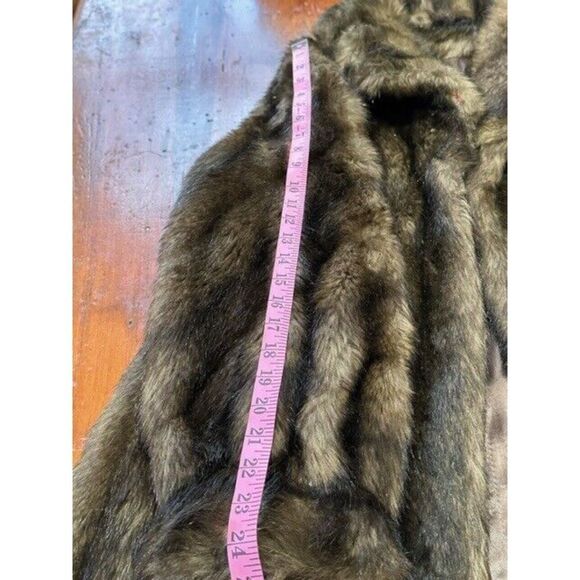 Full length Elegant Faux Fur Coat~ final markdown price is firm. - Picture 7 of 12